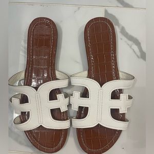 White sandals size 8.5